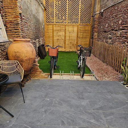 Centro Estudio Trinidad Malaga 3 Экстерьер фото